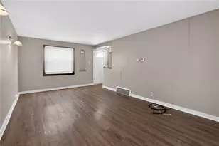 4036 Greensburg Pike, Pittsburgh, PA 15221 - Photo 15