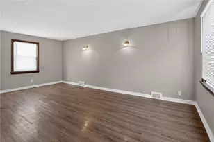 4036 Greensburg Pike, Pittsburgh, PA 15221 - Photo 13