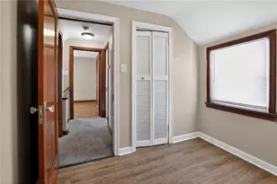 4036 Greensburg Pike, Pittsburgh, PA 15221 - Photo 23