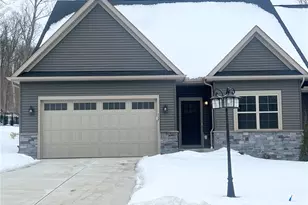 117 Hemingway Ln, Coraopolis, PA 15108 - Photo 1