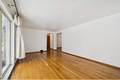 7867 Mark Dr, Pittsburgh, PA 15147 - Photo 9