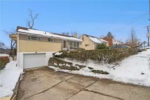 7867 Mark Dr, Pittsburgh, PA 15147 - Photo 3