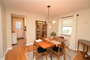 575 Somerville Dr, Scott Township, PA 15243 - Photo 9