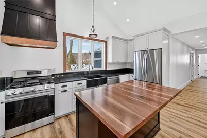 392 Stuber Rd, New Brighton, PA 15066 - Photo 11