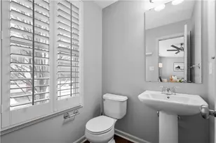 271 Overlook Ct, Robinson Twp, PA 15108 - Photo 9