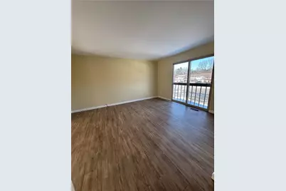 207 Parkwood Dr, Cranberry Township, PA 16066 - Photo 5