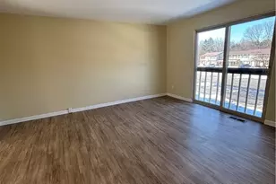 207 Parkwood Dr, Cranberry Township, PA 16066 - Photo 5