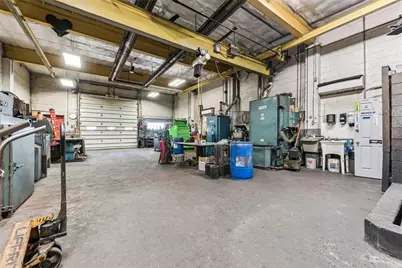 952 W Pittsburgh Street, Hempfield Township, PA 15601 - Photo 9