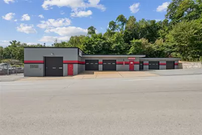 952 W Pittsburgh Street, Hempfield Township, PA 15601 - Photo 1