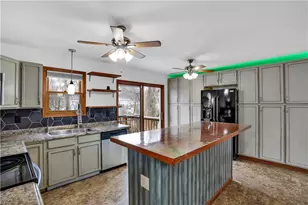 10 Danbury Dr, Greensburg, PA 15601 - Photo 5