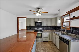 10 Danbury Dr, Greensburg, PA 15601 - Photo 7