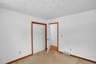 10 Danbury Dr, Greensburg, PA 15601 - Photo 17