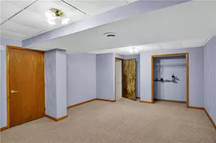 10 Danbury Dr, Greensburg, PA 15601 - Photo 19