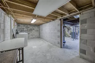 923 Adams St, New Castle, PA 16101 - Photo 33