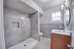 923 Adams St, New Castle, PA 16101 - Photo 25