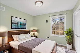 699 Surfside Dr, Pittsburgh, PA 15239 - Photo 9