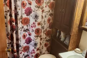 307 Mahoney Ave, Ellwood City, PA 16117 - Photo 19