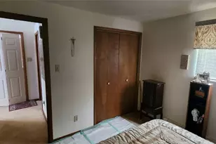 307 Mahoney Ave, Ellwood City, PA 16117 - Photo 15