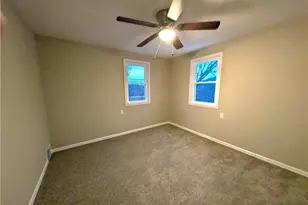 303 Lentz St, Jeannette, PA 15644 - Photo 11