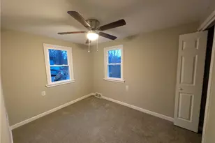 303 Lentz St, Jeannette, PA 15644 - Photo 13