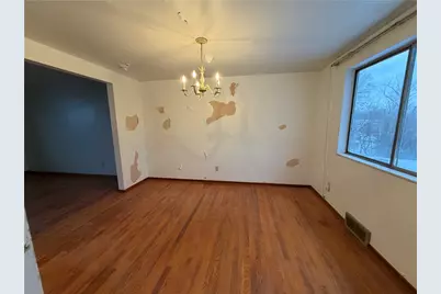 221 S Magnolia Dr, Pittsburgh, PA 15116 - Photo 7