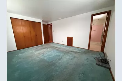 221 S Magnolia Dr, Pittsburgh, PA 15116 - Photo 19