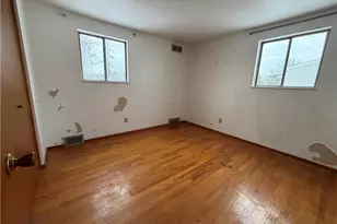 221 S Magnolia Dr, Pittsburgh, PA 15116 - Photo 25