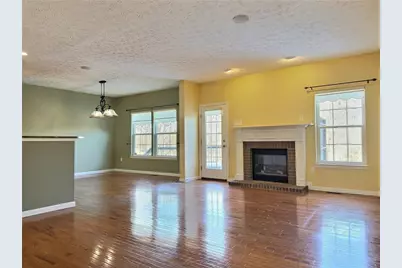 282 Maple Ridge Dr, Cecil, PA 15317 - Photo 5