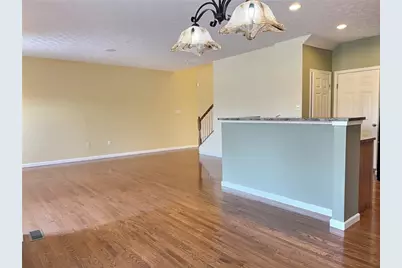 282 Maple Ridge Dr, Cecil, PA 15317 - Photo 9