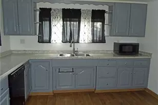 1001 7th Ave, Conway, PA 15027 - Photo 7