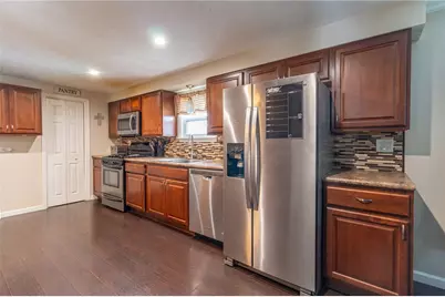 6808 Monroe Ave, West Mifflin, PA 15122 - Photo 9