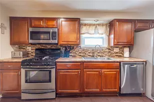 6808 Monroe Ave, West Mifflin, PA 15122 - Photo 13