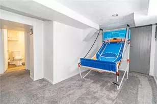 6808 Monroe Ave, West Mifflin, PA 15122 - Photo 29