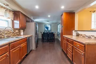 6808 Monroe Ave, West Mifflin, PA 15122 - Photo 7