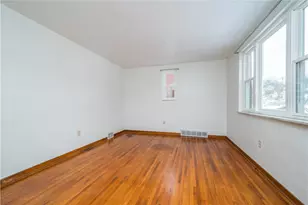 3340 Recker Dr, Pittsburgh, PA 15227 - Photo 7