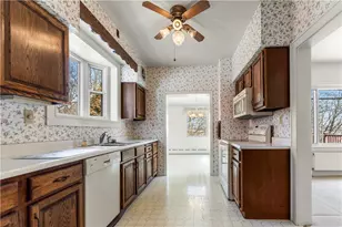 251 Hazel Dr, Pittsburgh, PA 15228 - Photo 13