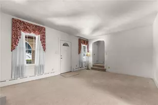 251 Hazel Dr, Pittsburgh, PA 15228 - Photo 5