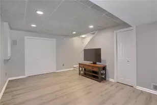 251 St Leonards Ln, Cranberry Township, PA 16066 - Photo 35