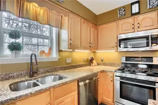 251 St Leonards Ln, Cranberry Township, PA 16066 - Photo 17