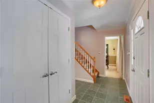 251 St Leonards Ln, Cranberry Township, PA 16066 - Photo 9