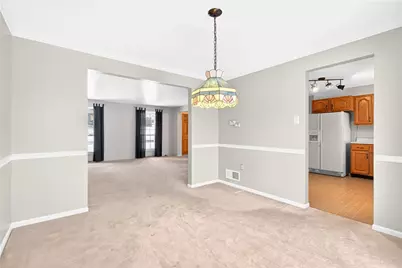 8732 Breezewood Dr, Pittsburgh, PA 15237 - Photo 9