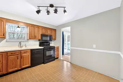 8732 Breezewood Dr, Pittsburgh, PA 15237 - Photo 11