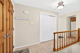 8732 Breezewood Dr, Pittsburgh, PA 15237 - Photo 3