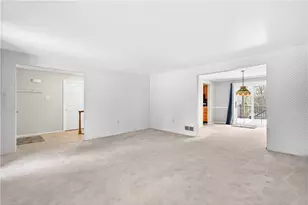 8732 Breezewood Dr, Pittsburgh, PA 15237 - Photo 5