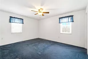 8732 Breezewood Dr, Pittsburgh, PA 15237 - Photo 17