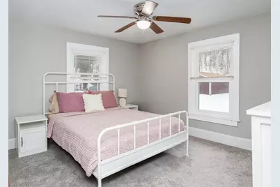1855 W Lawrence Ave, Ellwood City, PA 16117 - Photo 11
