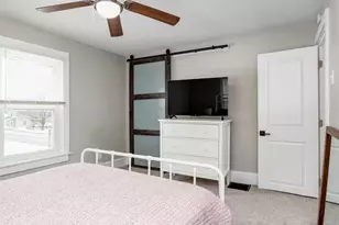 1855 W Lawrence Ave, Ellwood City, PA 16117 - Photo 13