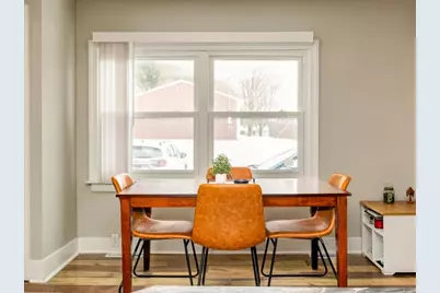 1855 W W Lawrence Ave, Ellwood City, PA 16117 - Photo 11