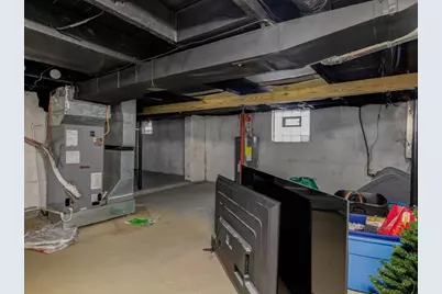 1855 W W Lawrence Ave, Ellwood City, PA 16117 - Photo 23