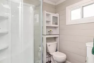 1855 W Lawrence Ave, Ellwood City, PA 16117 - Photo 15